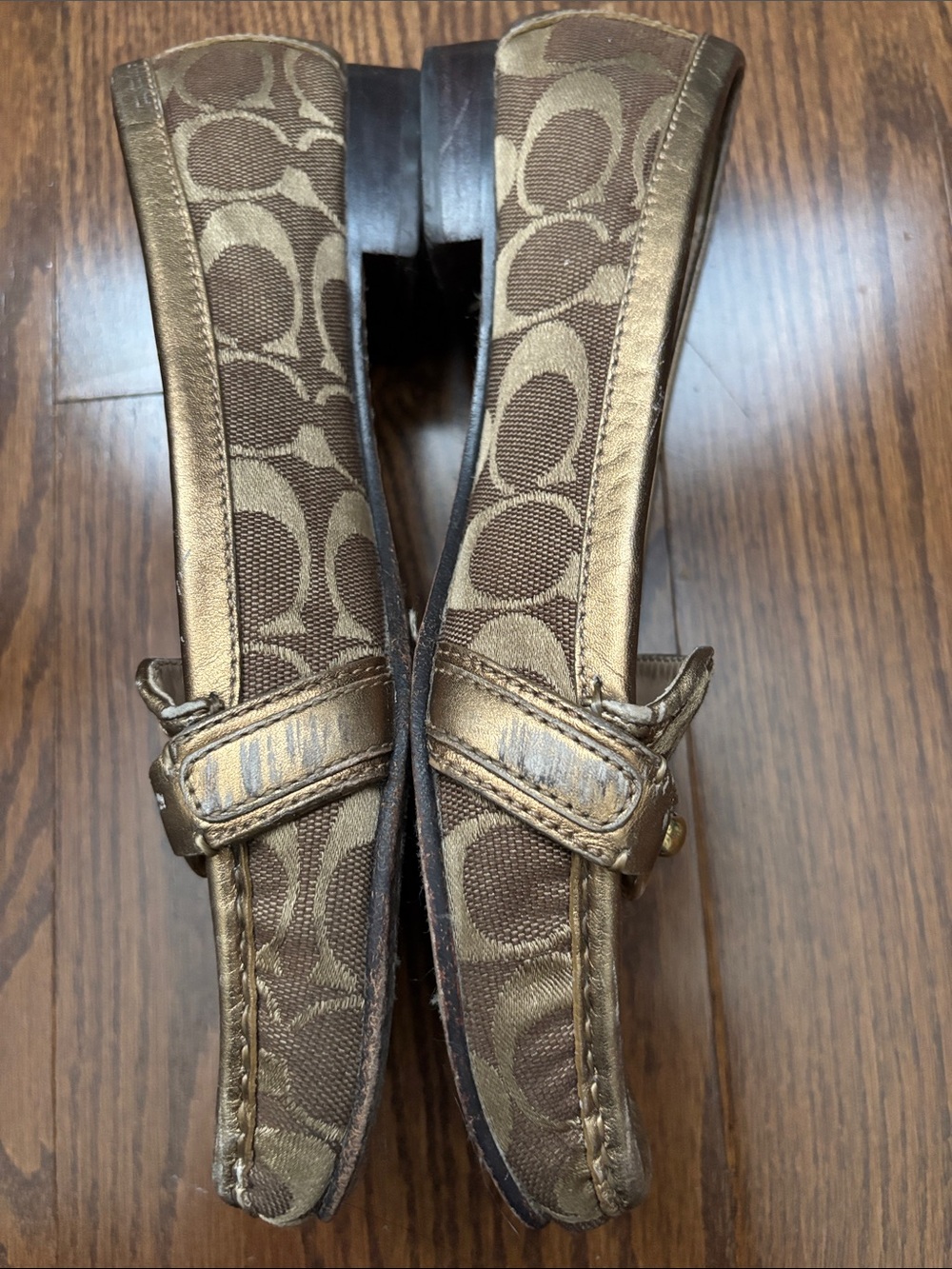 Coach Brown Signature Canvas Loafers with Gold Chain Trim - Picture 3 of 8